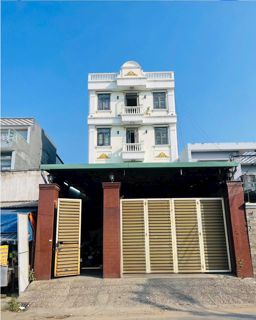 Bán căn hộ dịch vụ Trường Thọ, Đường 11, DT 320m2 ngang 8m, 5 tầng, dòng tiền 210 triệu/tháng